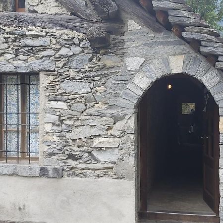 Tepilanti Villa Cerentino ภายนอก รูปภาพ