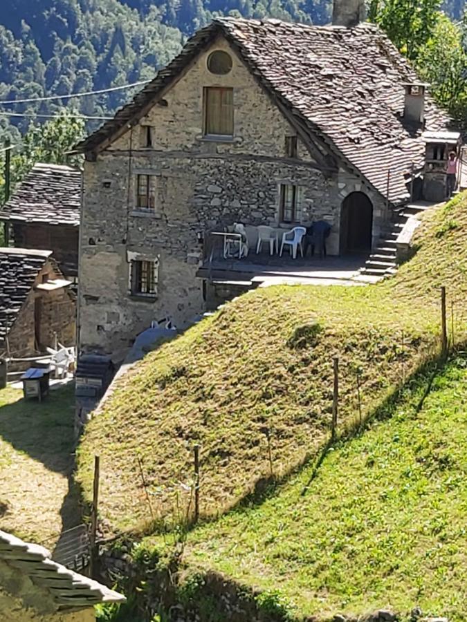 Tepilanti Villa Cerentino ภายนอก รูปภาพ